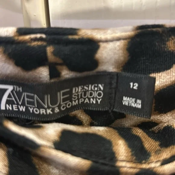 Leopard Print Pants - Picture 2 of 6